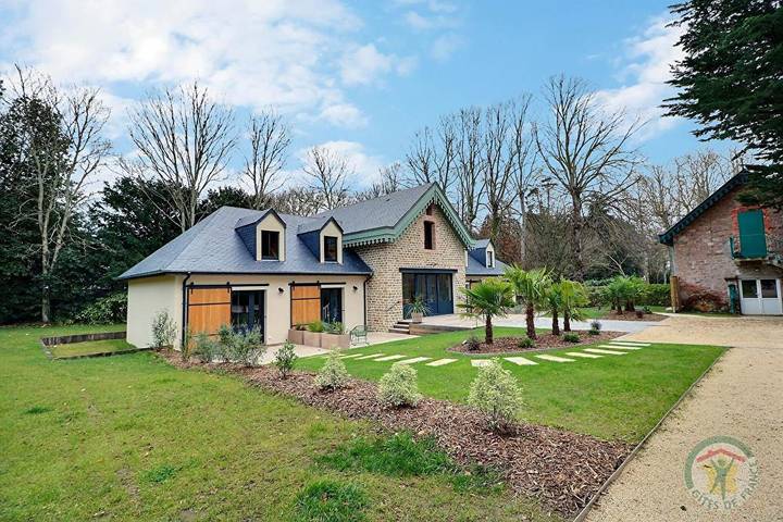 Chambre d’hôte pour 2 personnes, avec jacuzzi ainsi que sauna et jardin à Saint-Malo - 3