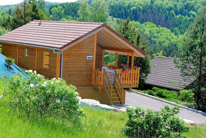 Chalet pour 4 personnes, avec jardin et vue sur le lac dans
