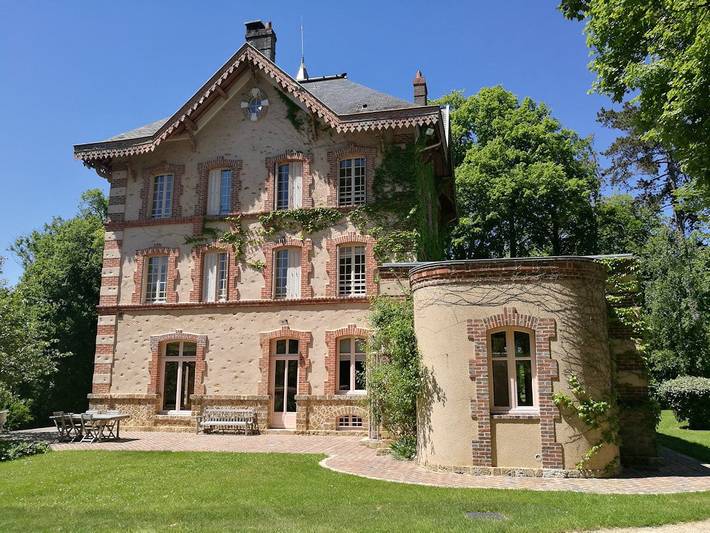 Chambre d’hôte pour 2 personnes, avec jardin et piscine dans Seine-et-Marne