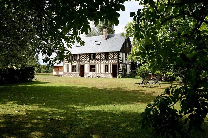 Chambre d’hôte pour 2 personnes, avec jardin en Normandie
