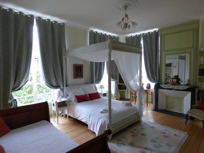 Chambre d’hôte pour 3 personnes, avec jardin dans
