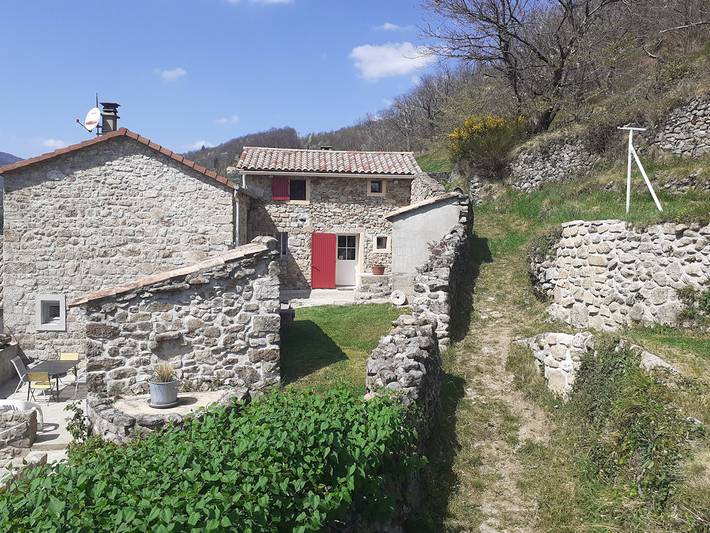 Chambre d’hôte pour 2 personnes, avec jardin en Ardèche - 3