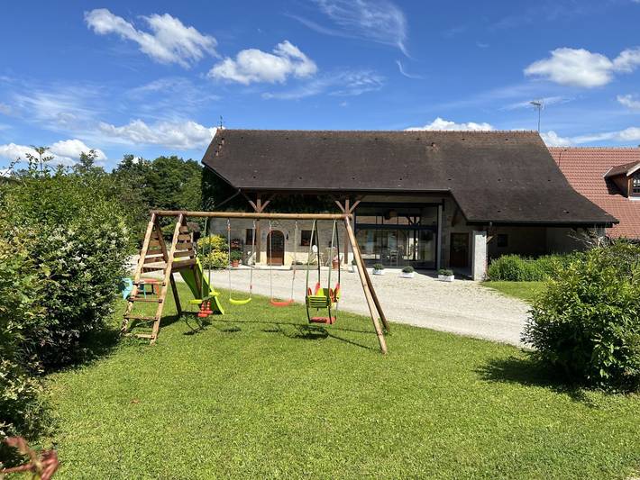Chambre d’hôte pour 5 personnes, avec jardin et piscine dans le Jura - 4