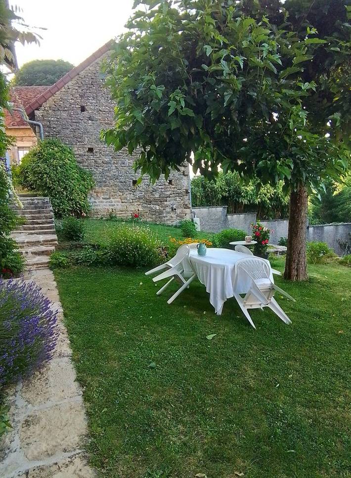 Chambre d’hôte pour 3 personnes, avec jardin dans le Jura - 4