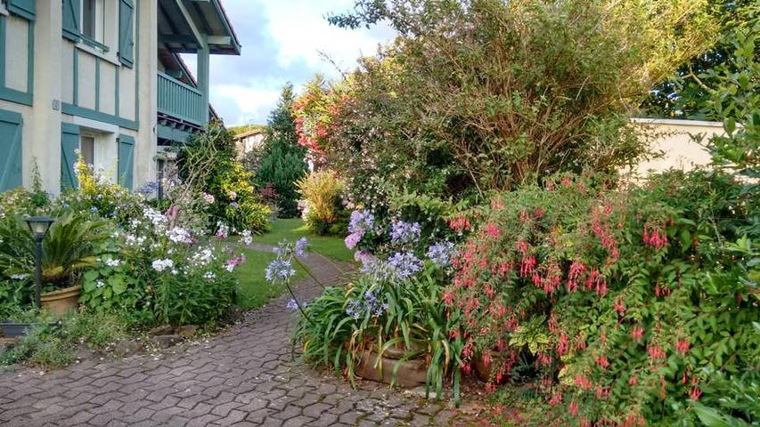 Chambre d’hôte pour 2 personnes, avec jardin au Pays basque - 2