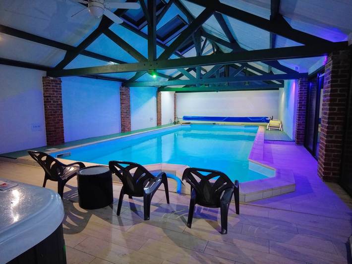 Chambre d’hôte pour 4 personnes, avec jacuzzi et jardin dans