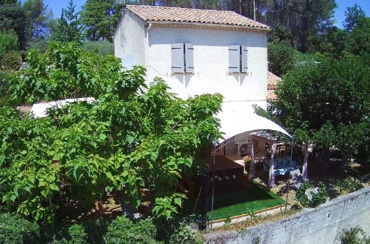 Chambre d’hôte pour 4 personnes, avec jardin et jacuzzi dans le Var - 4