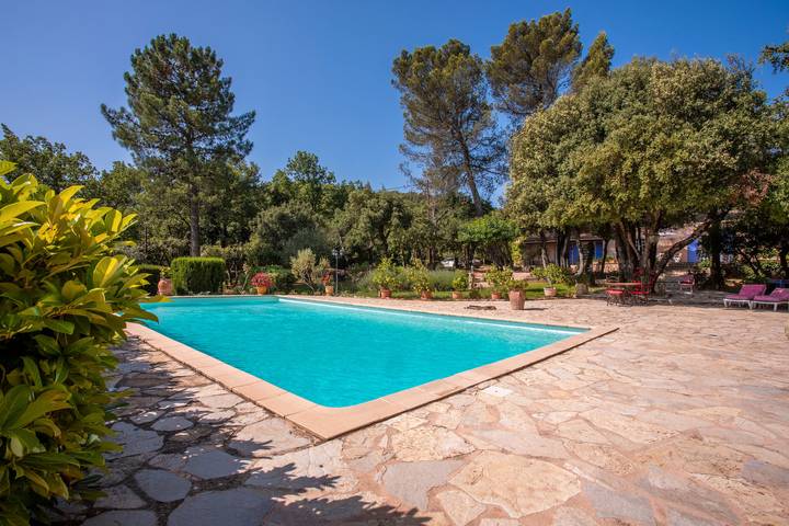 Chambre d’hôte pour 2 personnes, avec jardin dans le Var - 2