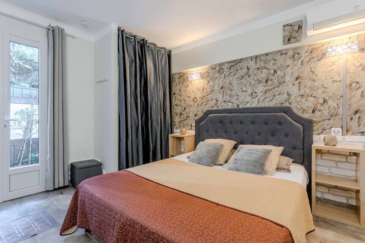 Chambre d’hôte pour 2 personnes, avec jardin dans le Var - 2
