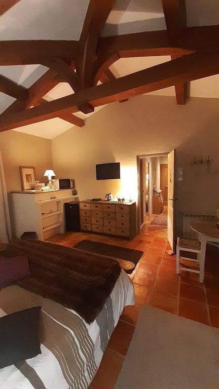 Chambre d’hôte pour 4 personnes, avec jardin, animaux acceptés dans le Var - 3