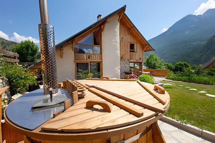 Chambre d’hôte pour 2 personnes, avec jardin et jacuzzi dans