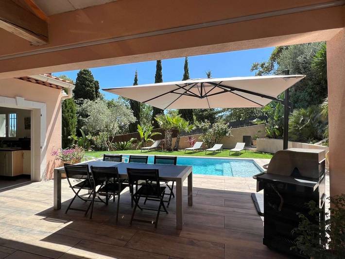 Chambre d’hôte pour 2 personnes, avec piscine et jardin dans le Var