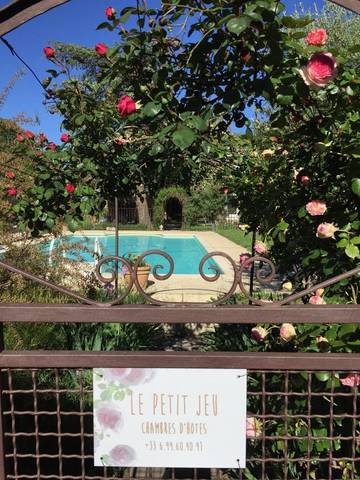 Chambre d’hôte pour 2 personnes, avec piscine et jardin dans la Drôme