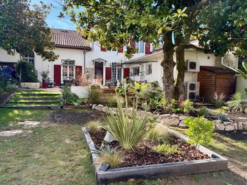 Chambre d’hôte pour 2 personnes, avec jardin ainsi que piscine et vue dans Mont-de-Marsan