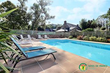 Chambre d’hôte pour 3 personnes, avec jardin et piscine en Bretagne