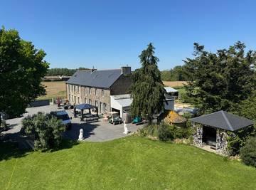 Chambre d’hôte pour 2 personnes, avec jardin et terrasse ainsi que piscine et jacuzzi en Bretagne