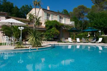 Chambre d’hôte pour 2 personnes, avec jardin et piscine dans le Var