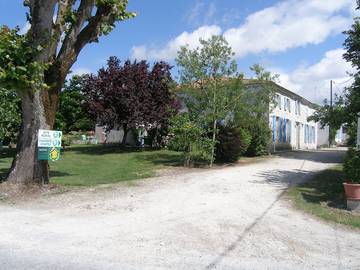 Chambre d’hôte pour 3 personnes, avec piscine et jardin en Charente-Maritime