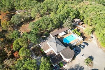 Chambre d’hôte pour 4 personnes, avec jardin et piscine dans le Lot