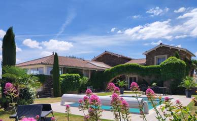 Chambre d’hôte pour 2 personnes, avec jardin et piscine dans la Loire