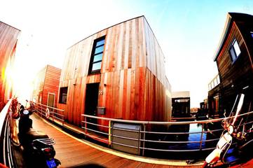 Chambre d’hôte pour 3 personnes, avec vue sur le lac ainsi que piscine et vue à Amsterdam